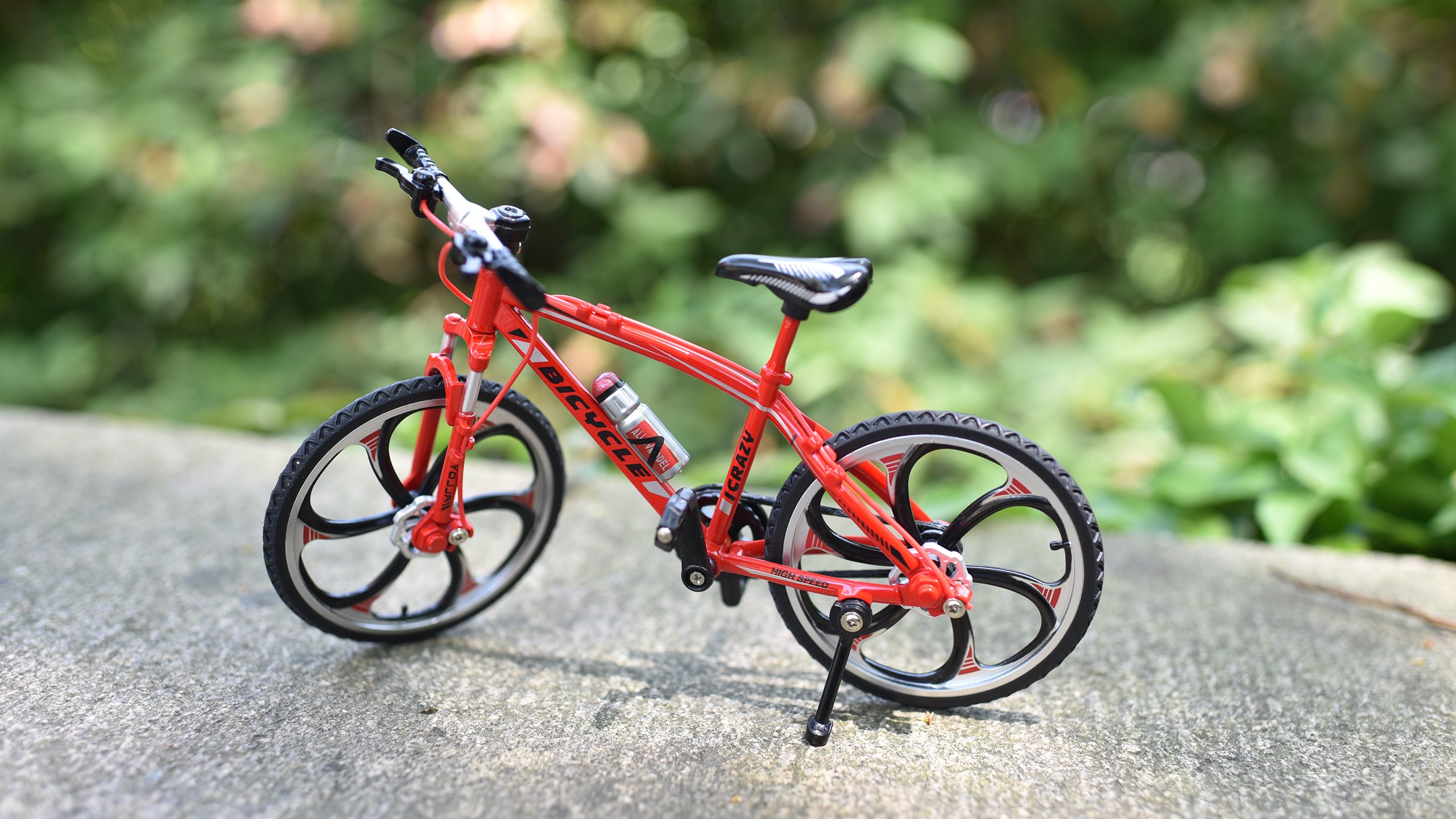 静物写真 自行车 玩偶 动漫