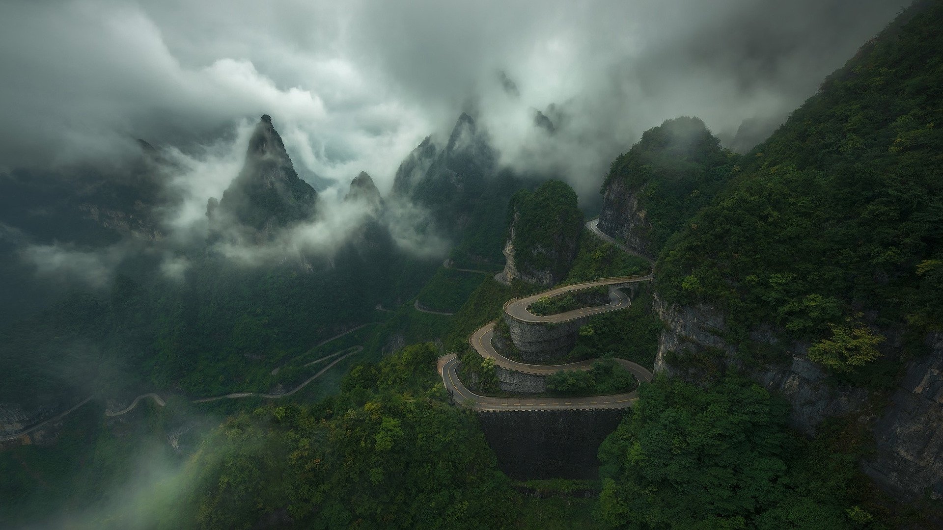 自然风光 盘山公路 云雾
