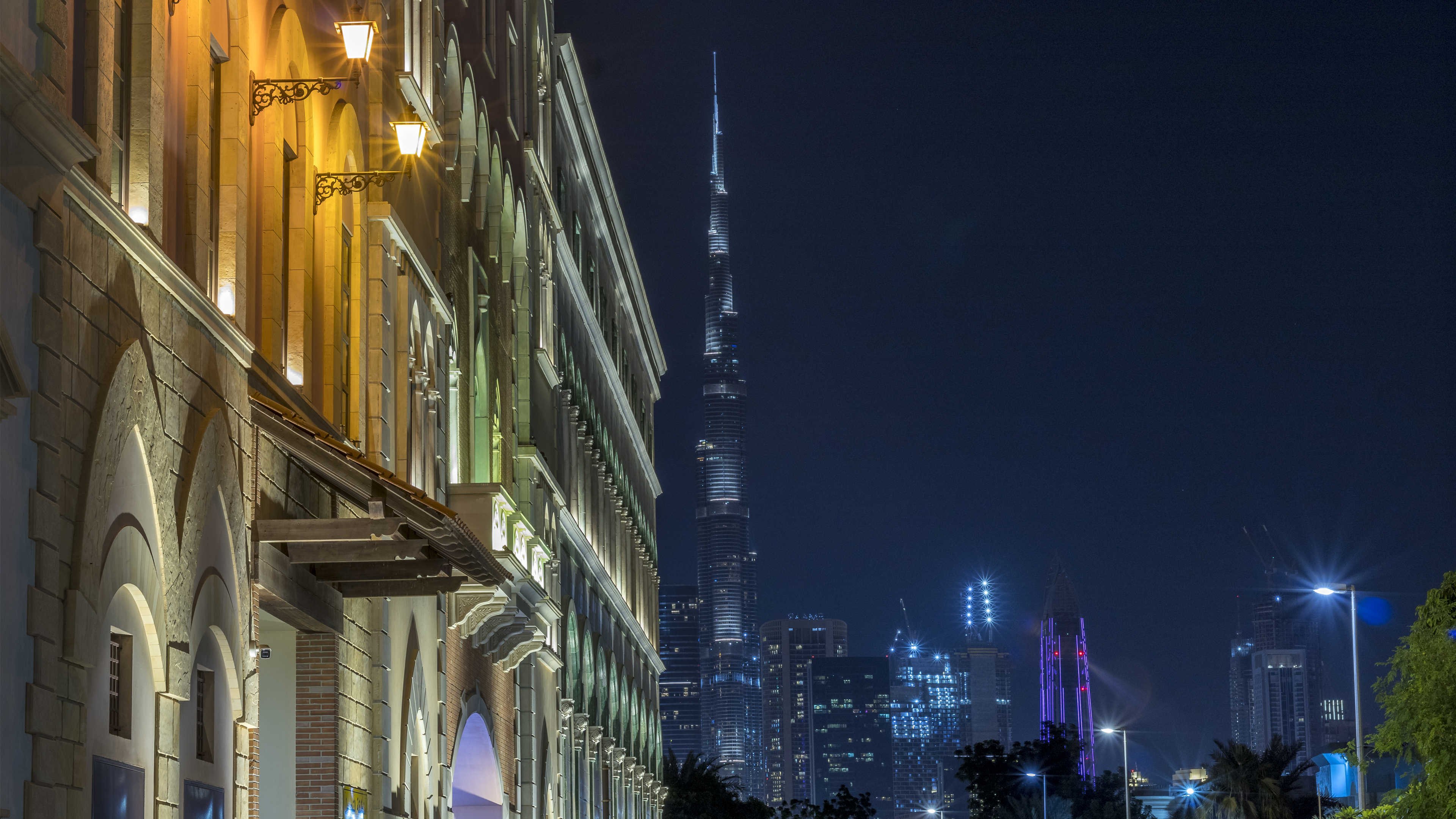 城市夜景 迪拜 法老塔 街景 高楼