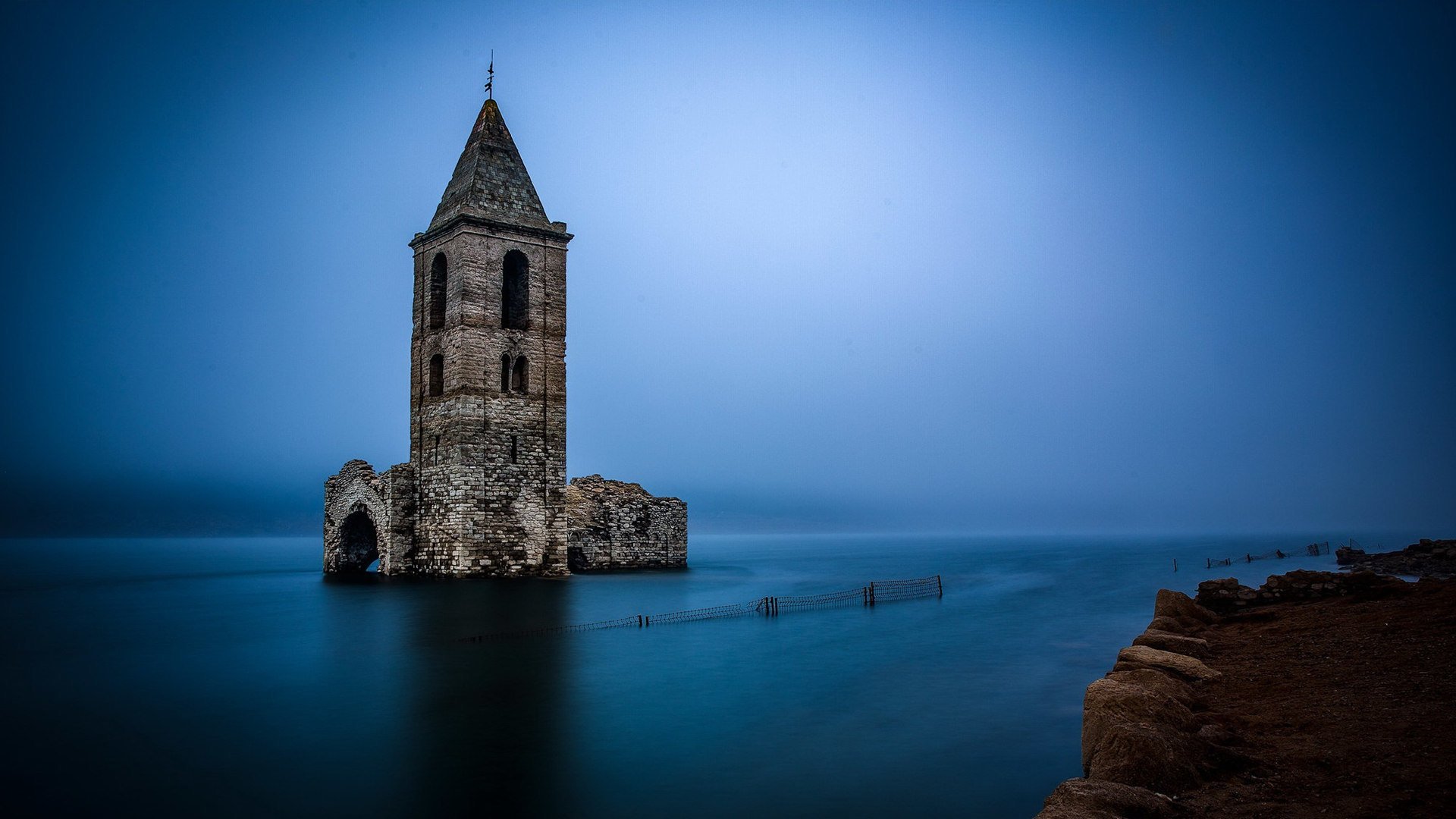 海洋天堂 夜晚 城堡 海浪