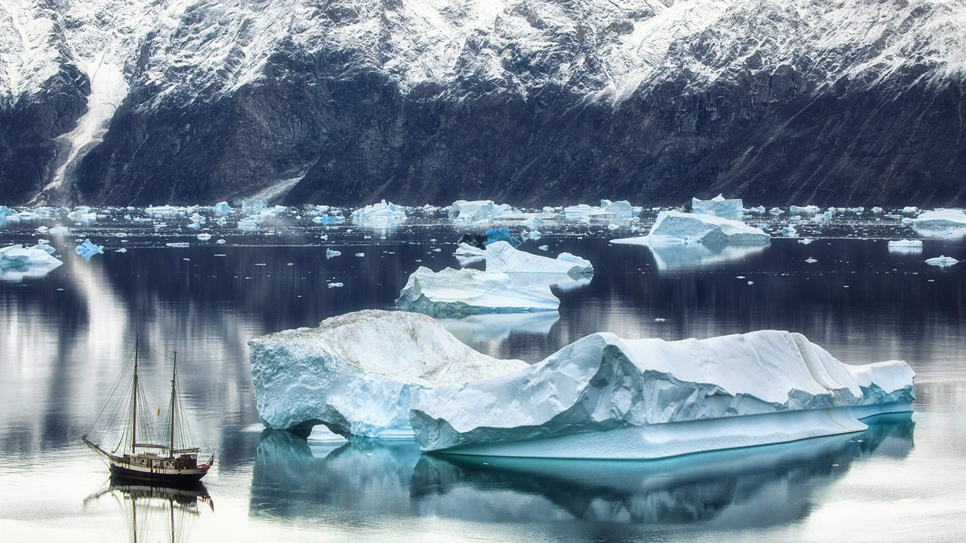 冰天雪地 小船 冰川