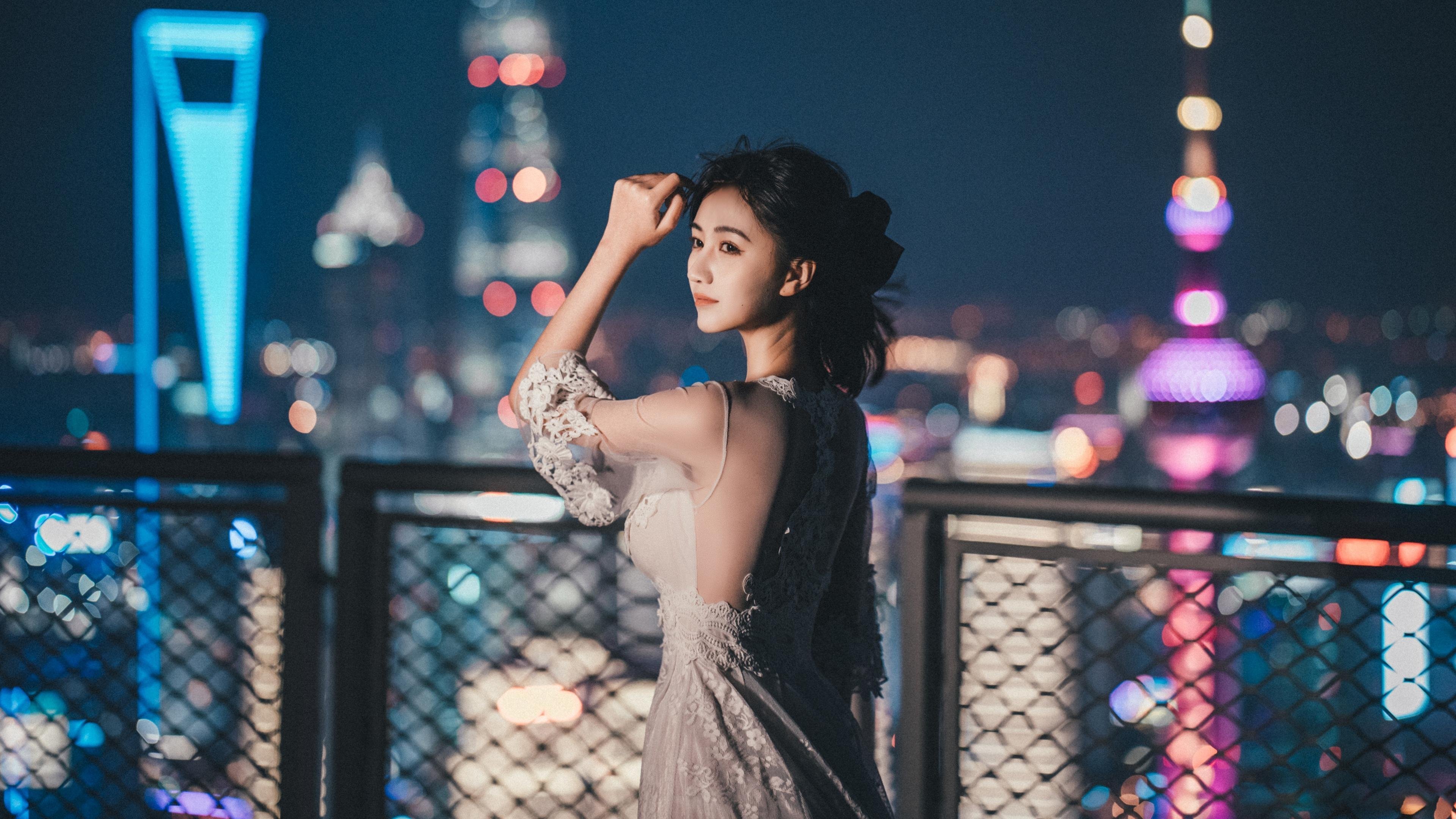 清纯 美背 城市 上海 阳台 夜景 性感