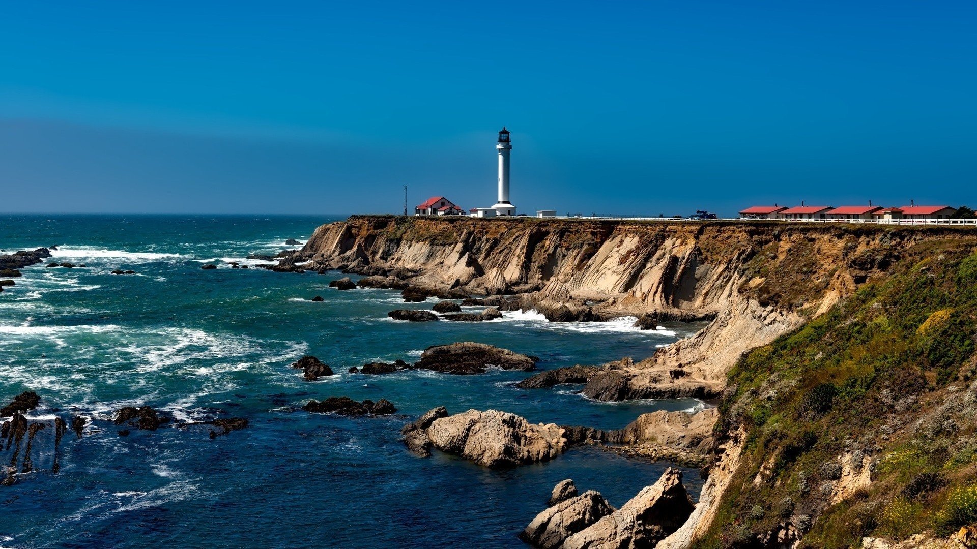 海洋天堂 灯塔 海浪 礁石