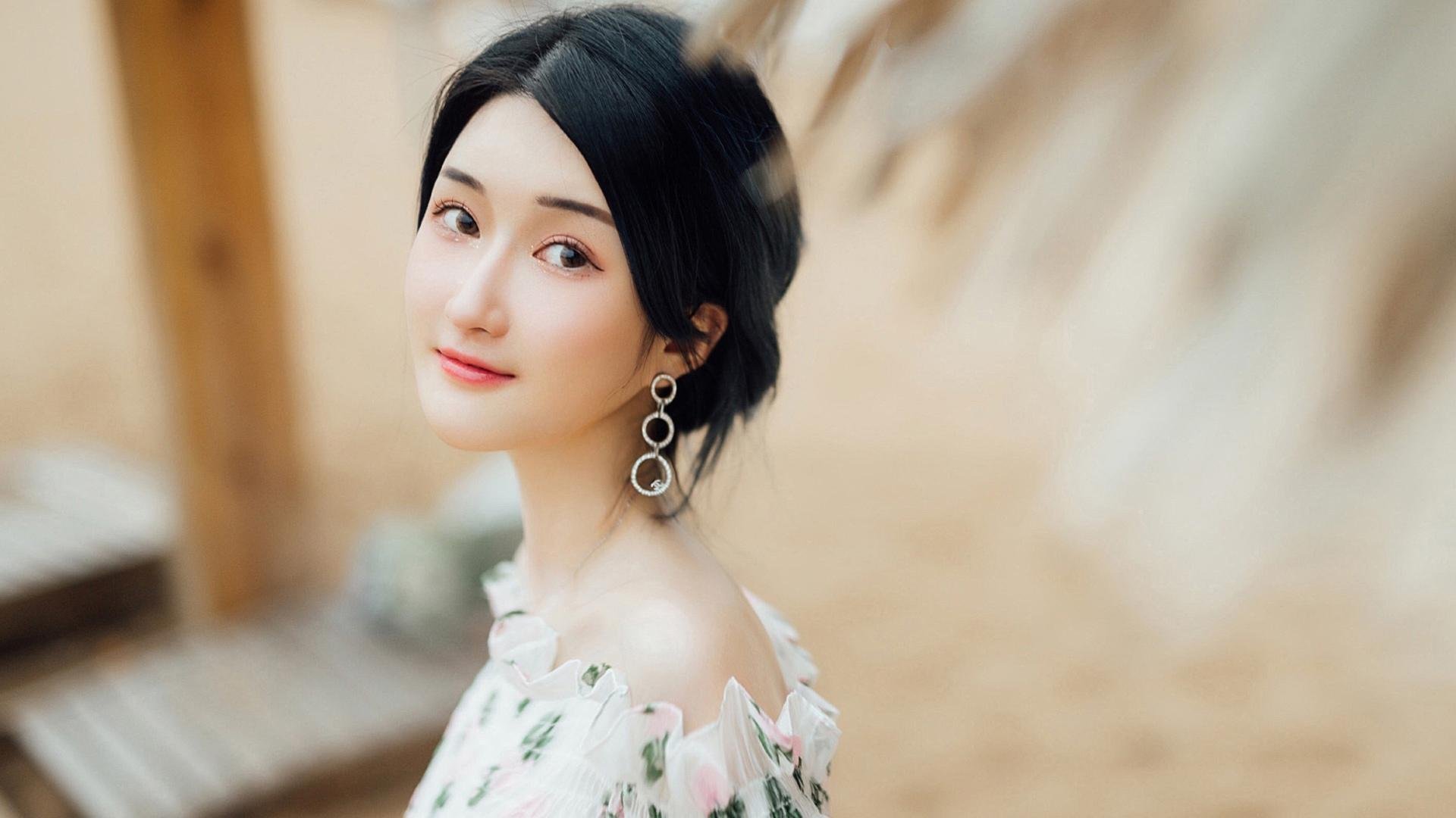 清纯 沙滩 特写 养颜女神