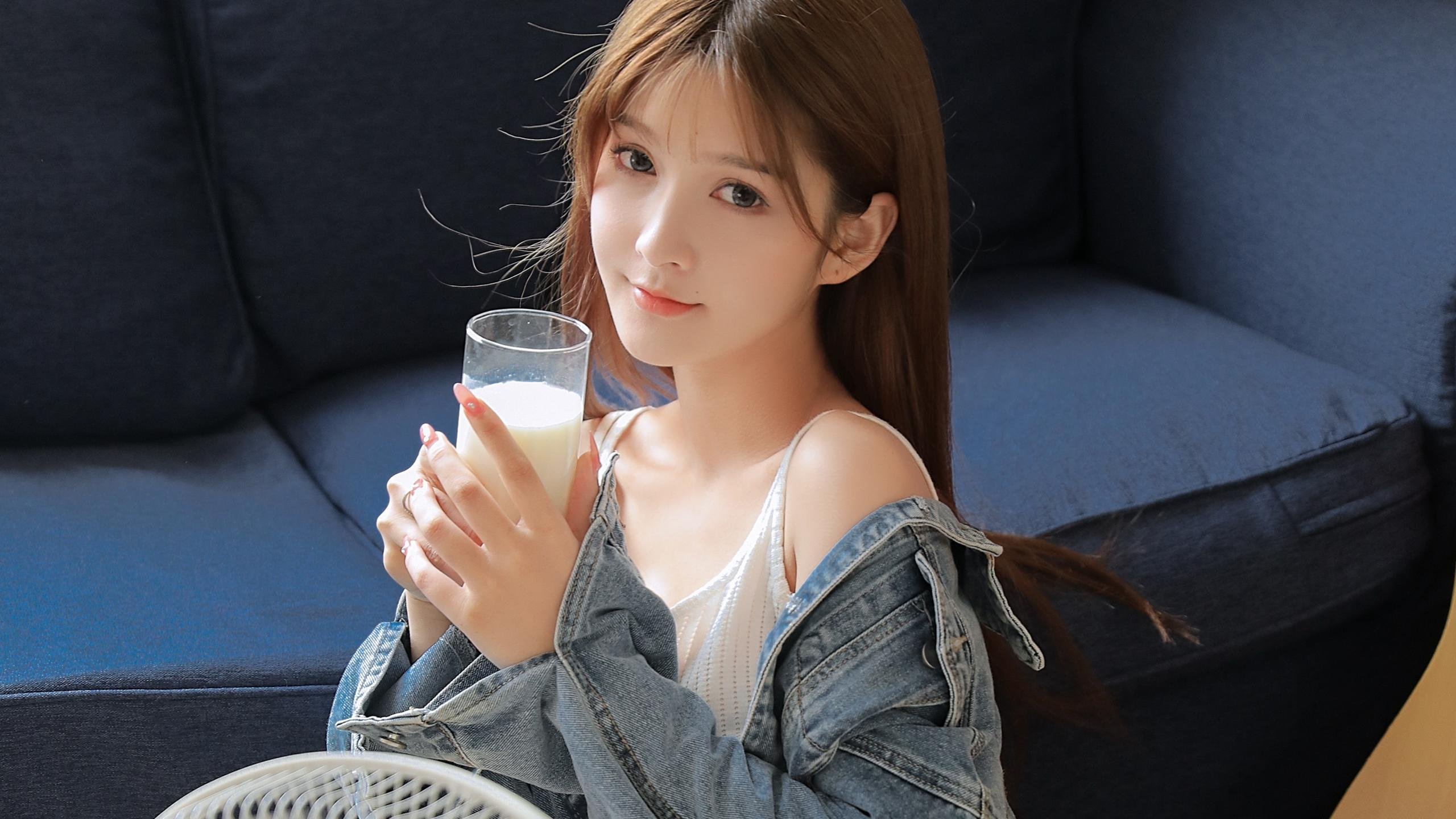 清纯 牛奶 牛仔 长发