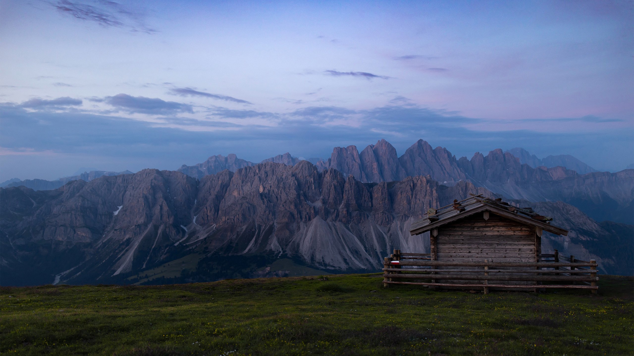 自然风光 阿尔卑斯 黄昏 小木屋 山脉 高峰