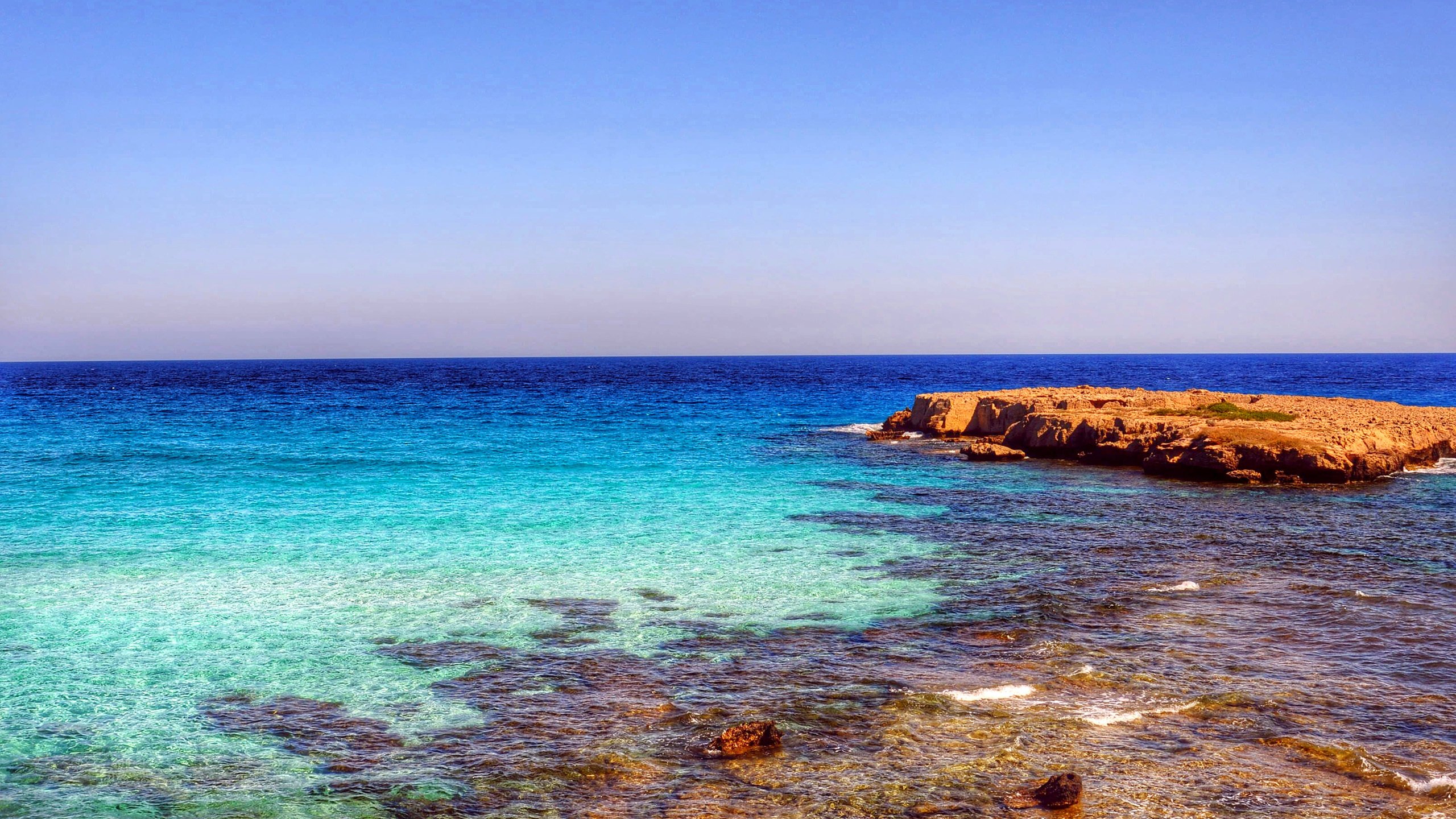 海洋天堂 海天一线 清澈的海水