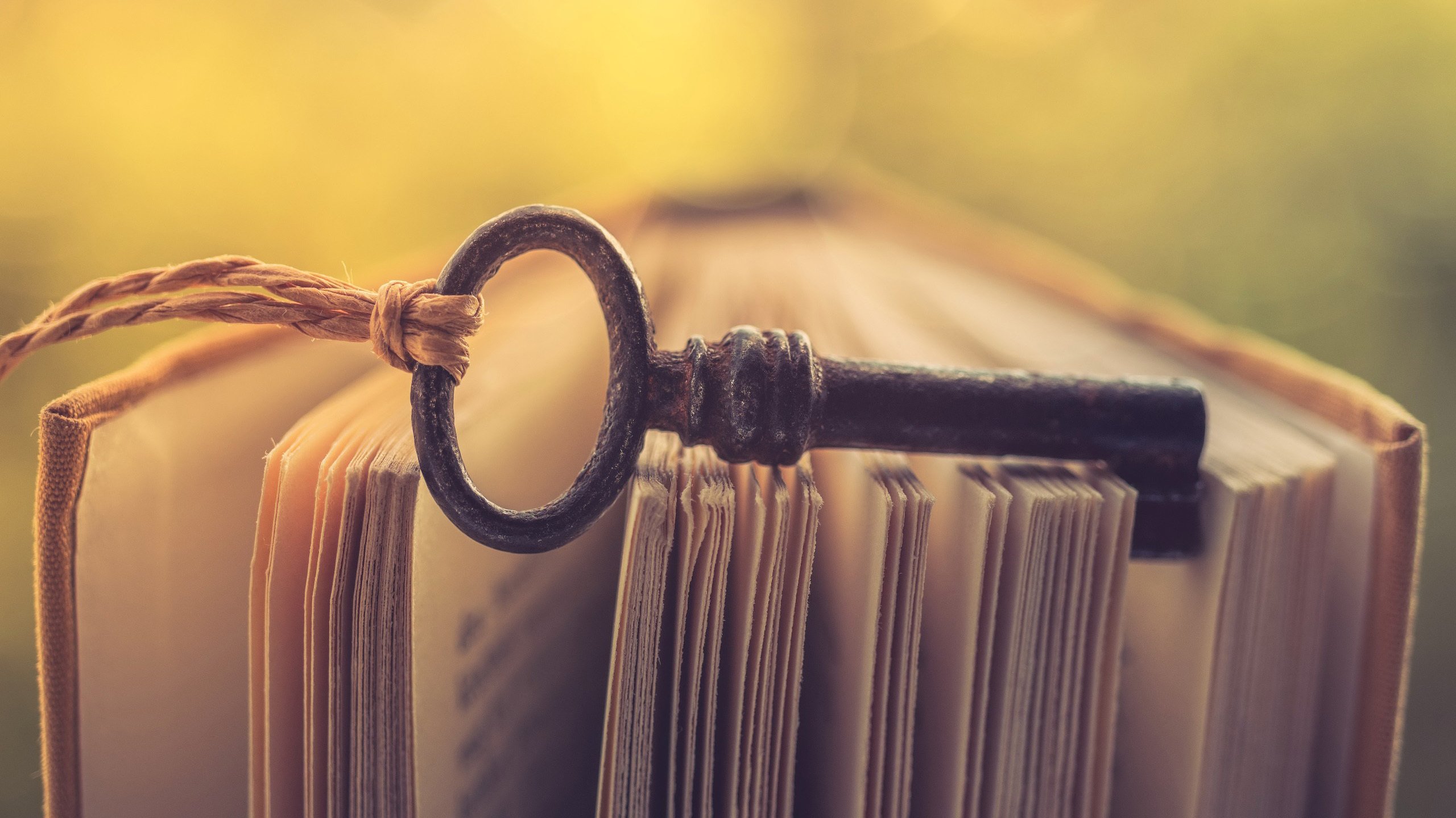 静物写真 书 钥匙 知识 文艺 复古