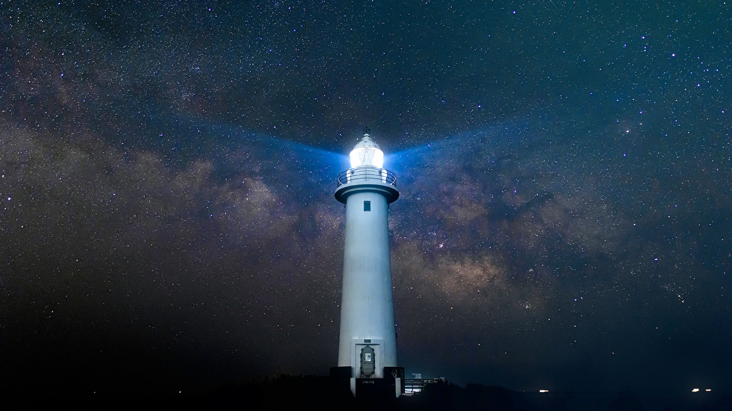 城市夜景 灯塔 星空