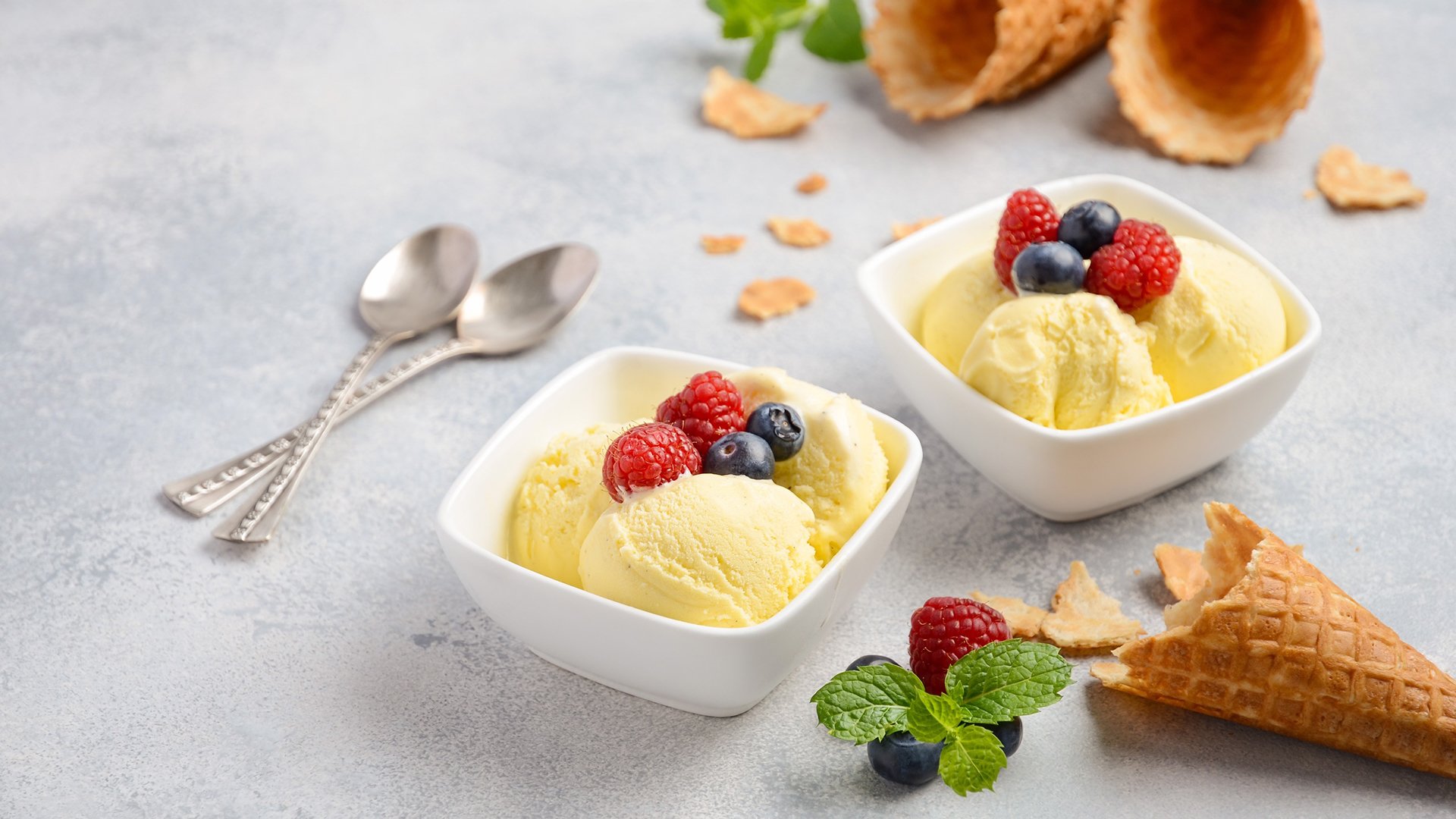 静物写真 勺子 糕点