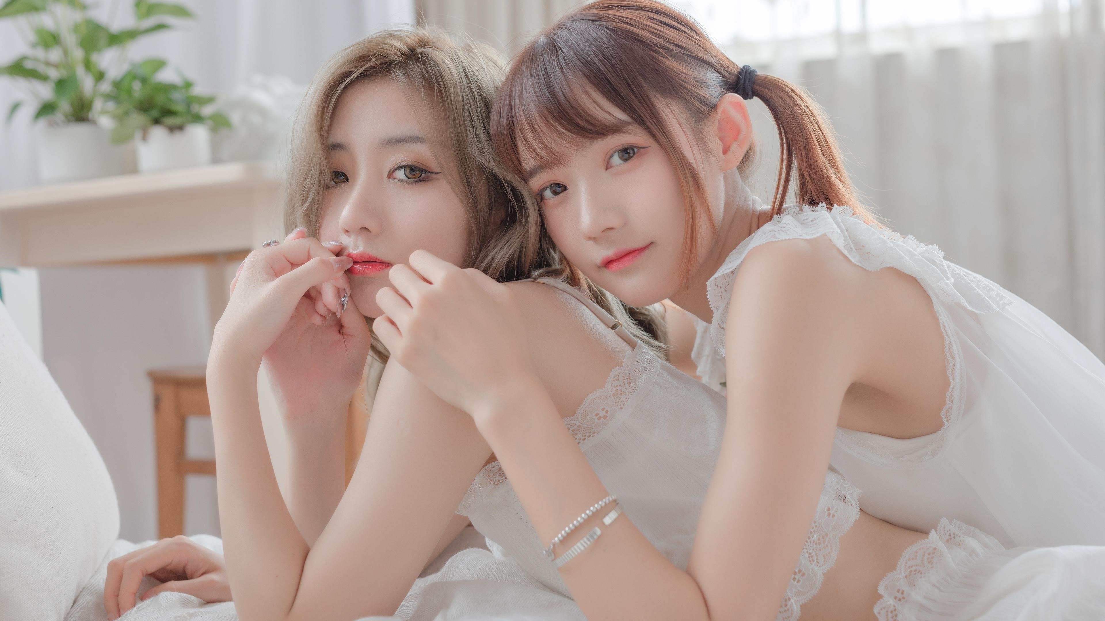 清纯 姐妹 长发 女孩