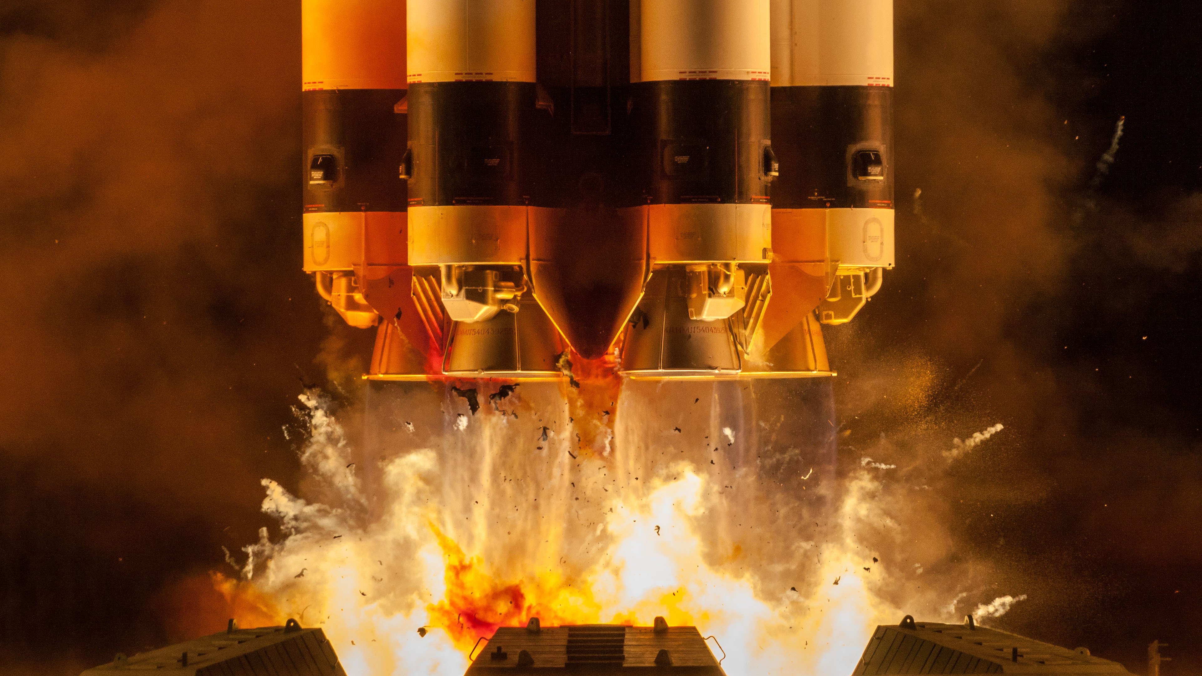 火箭发射 推进器 起飞 点火