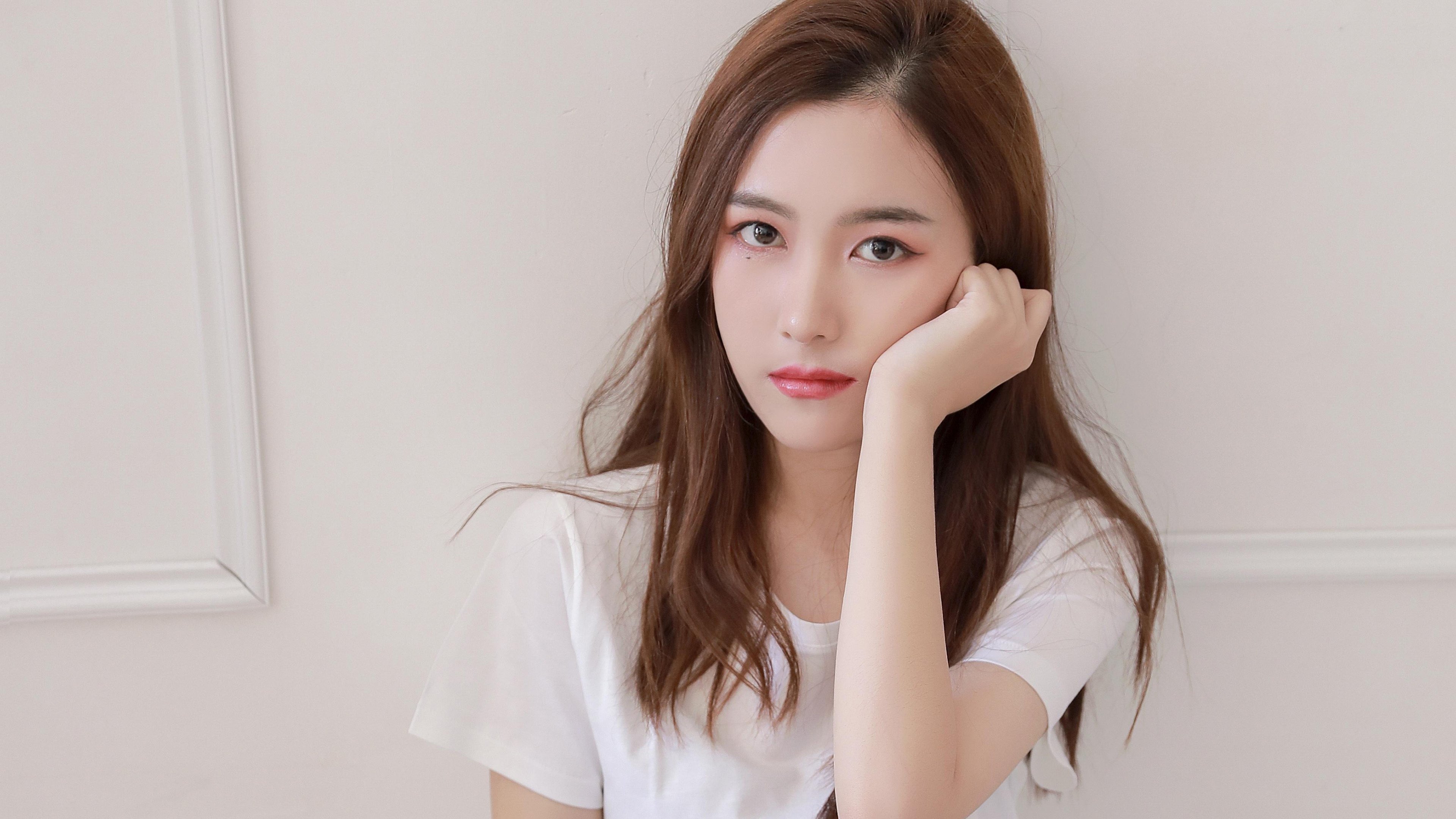 清纯 长发 冷酷 高冷 气质