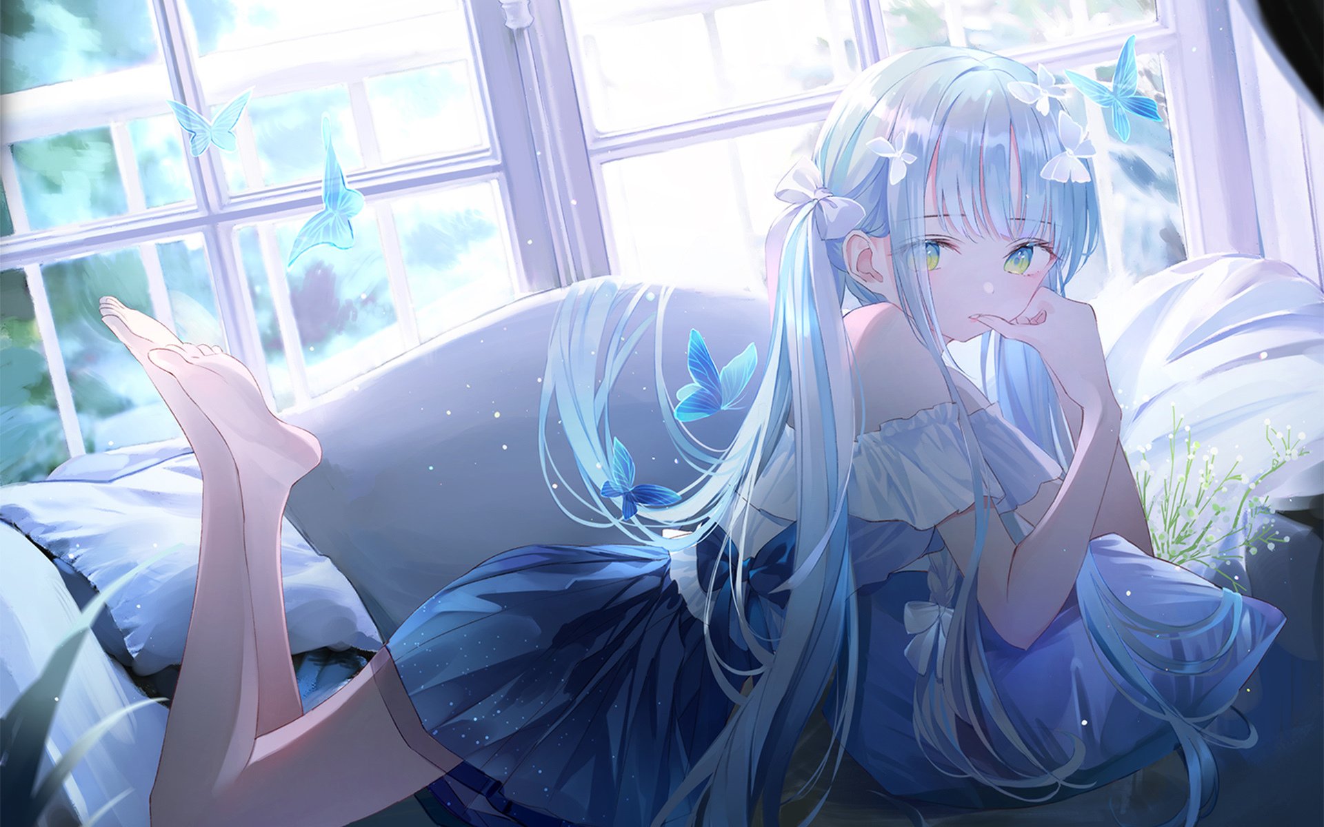 蝴蝶 环绕的  动漫 美女