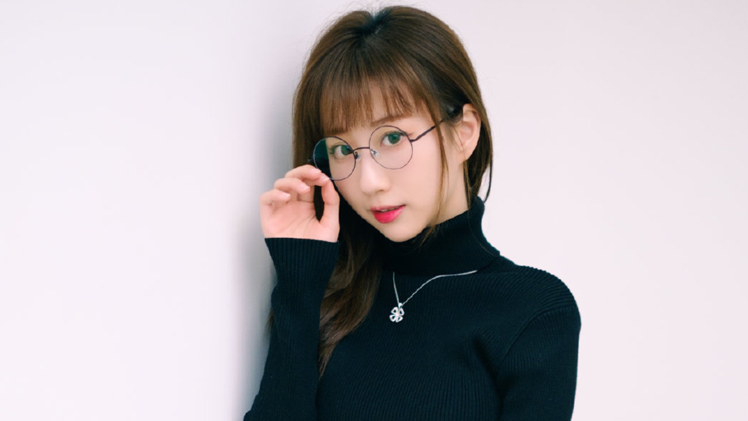 清纯 毛衣 项链 眼镜 文艺 气质