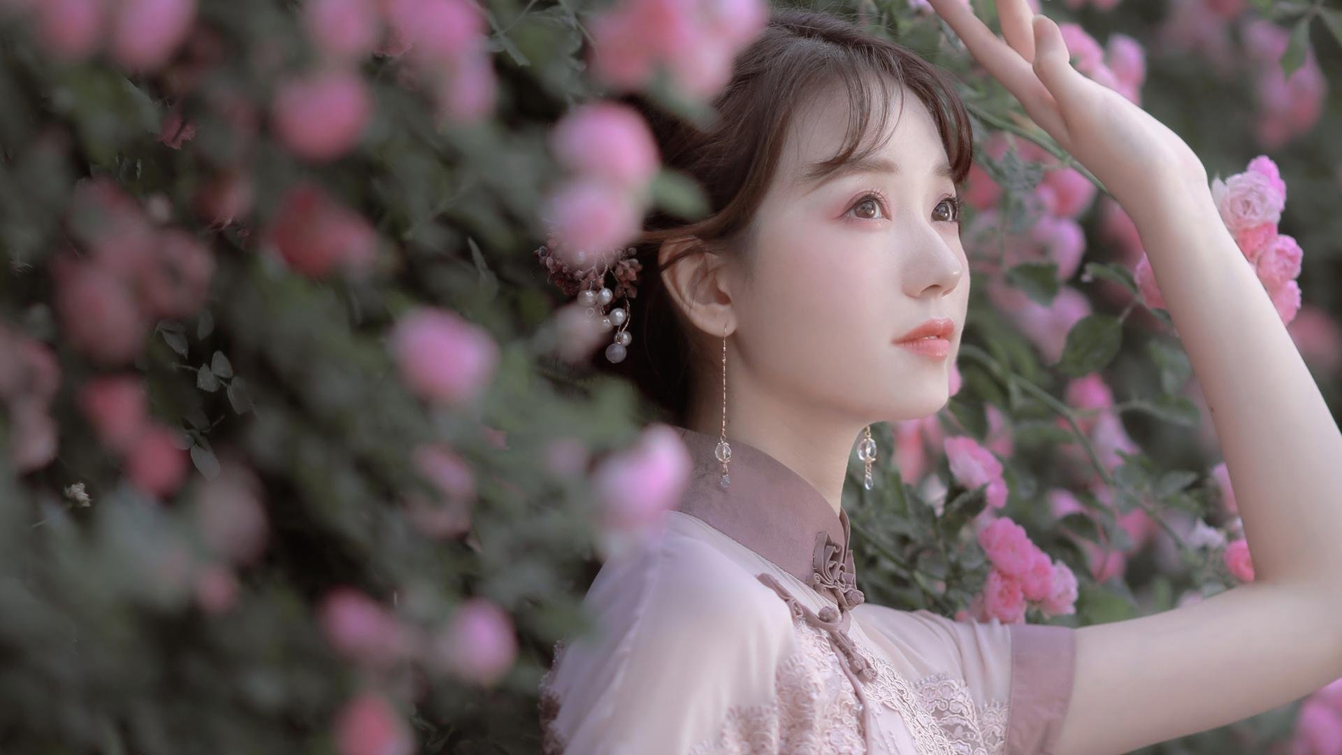 清纯 旗袍 桃花 美丽