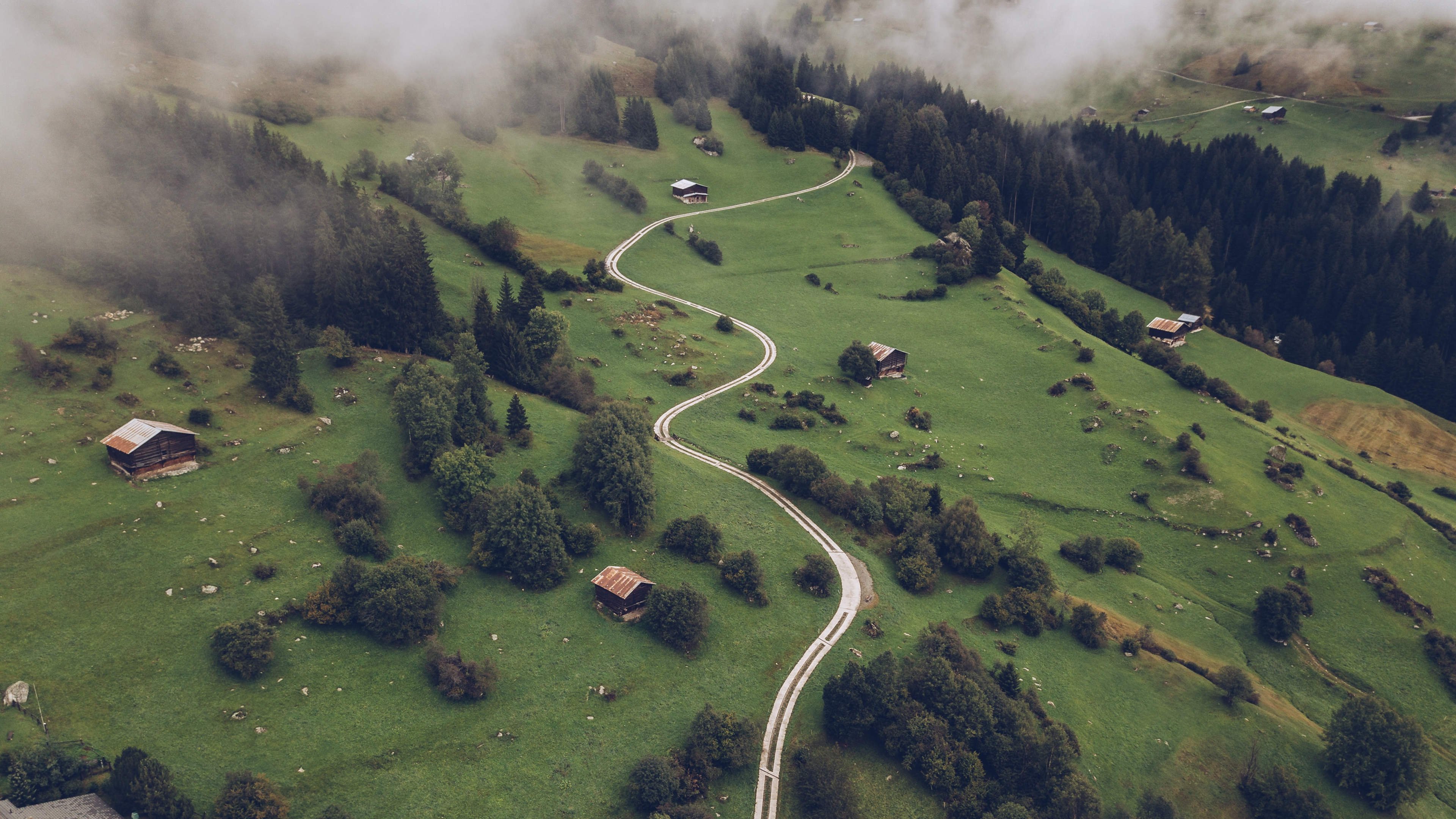 自然风光 清晨 雾 小木屋 山坡