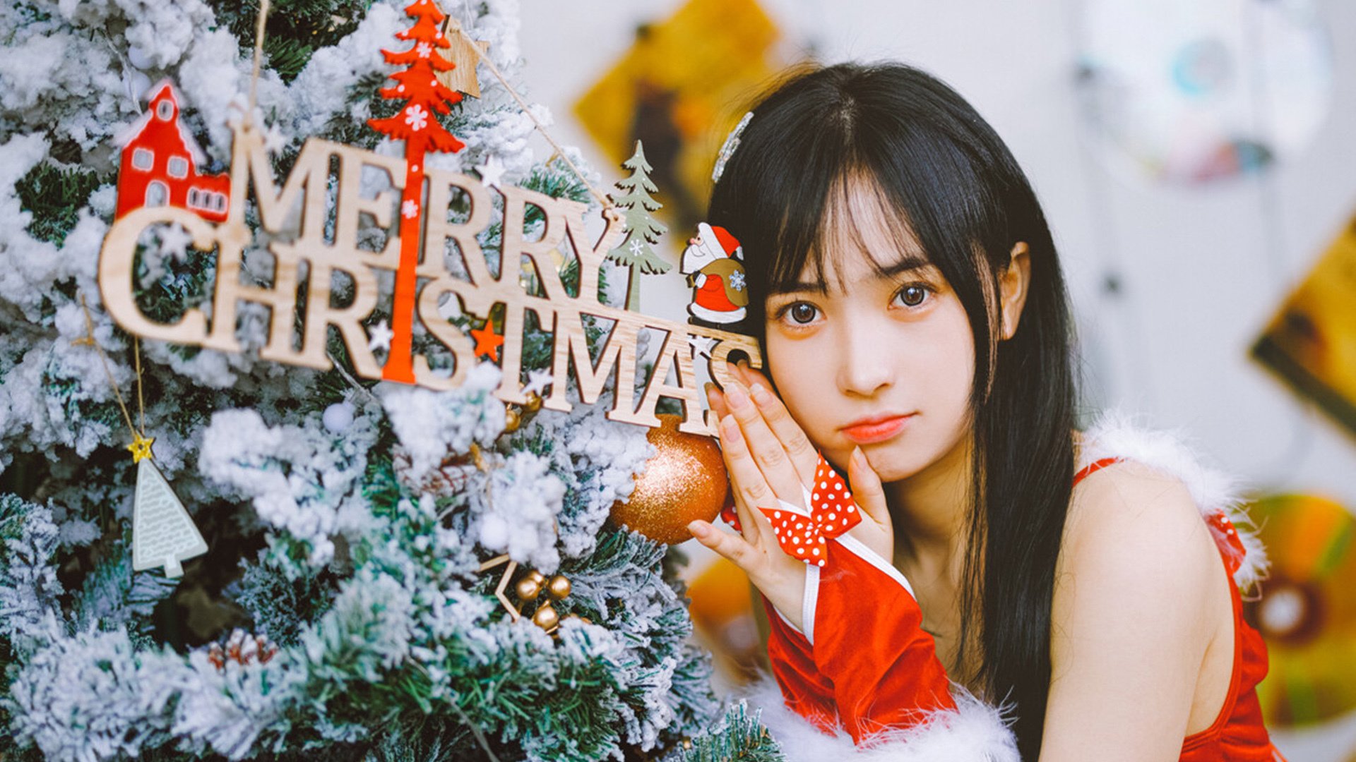 清纯 圣诞节 圣诞树 长发 可爱