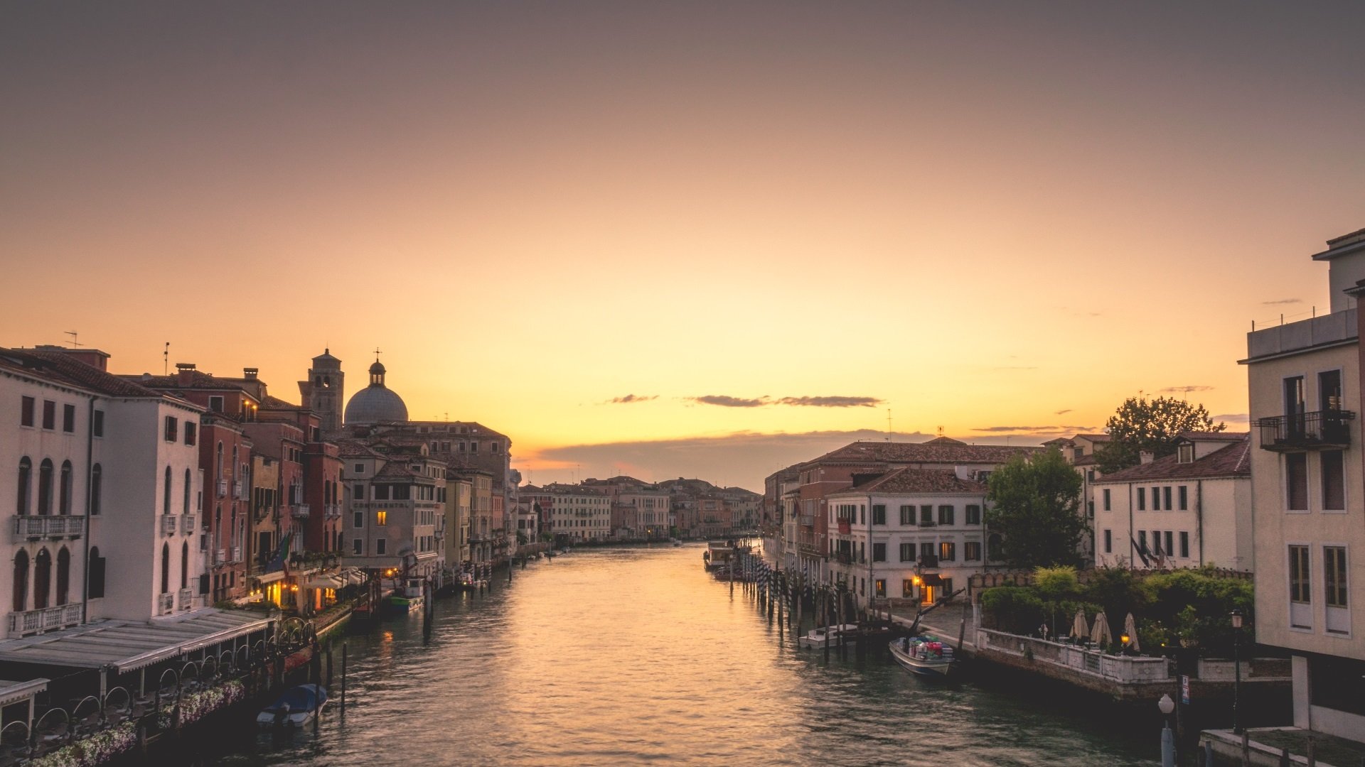 落日余晖 滨海 水上城 欧洲